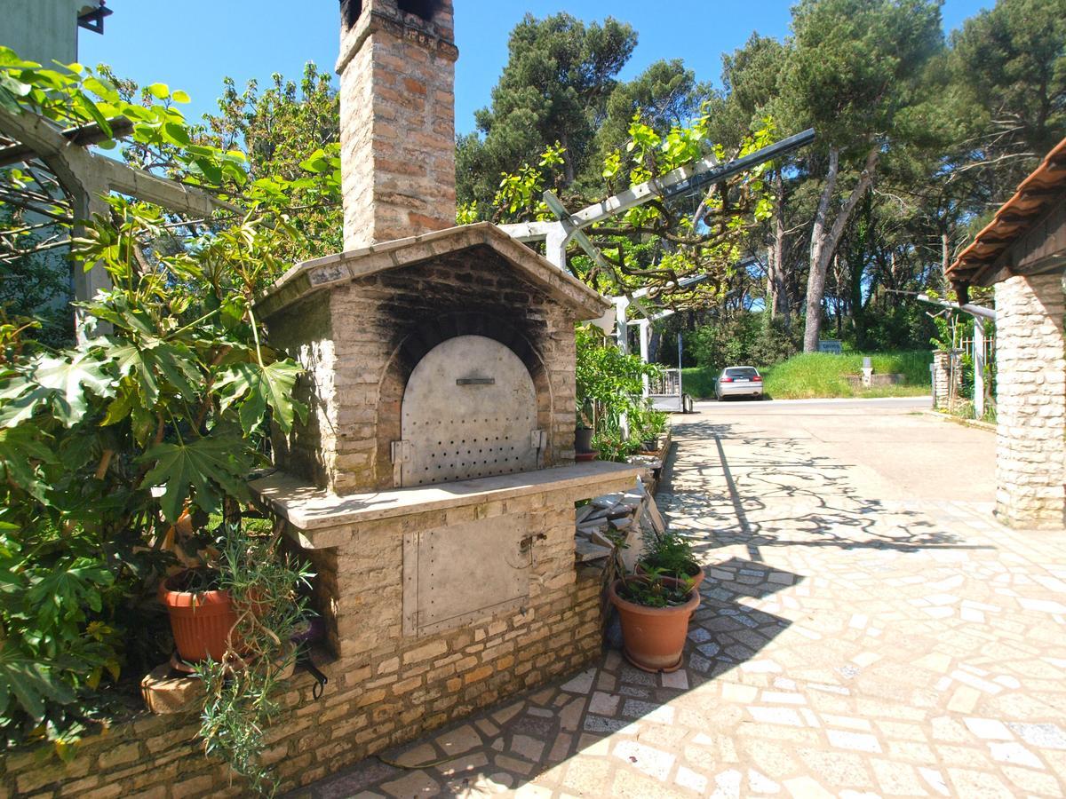Apartments Pula 1618 Luaran gambar